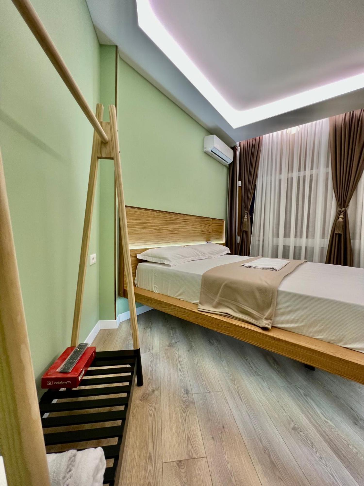 Spiranca Luxury Suites Tirana Habitación foto